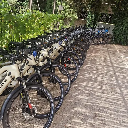 Dea Cerere Κατάλυμα σε φάρμα Carovigno